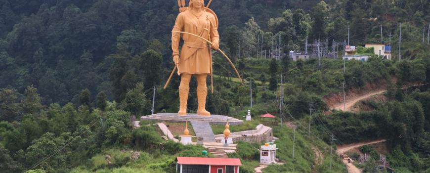 उद्घाटनको पर्खाइमा यलम्बरको सालिक (भिडिओ सहित)